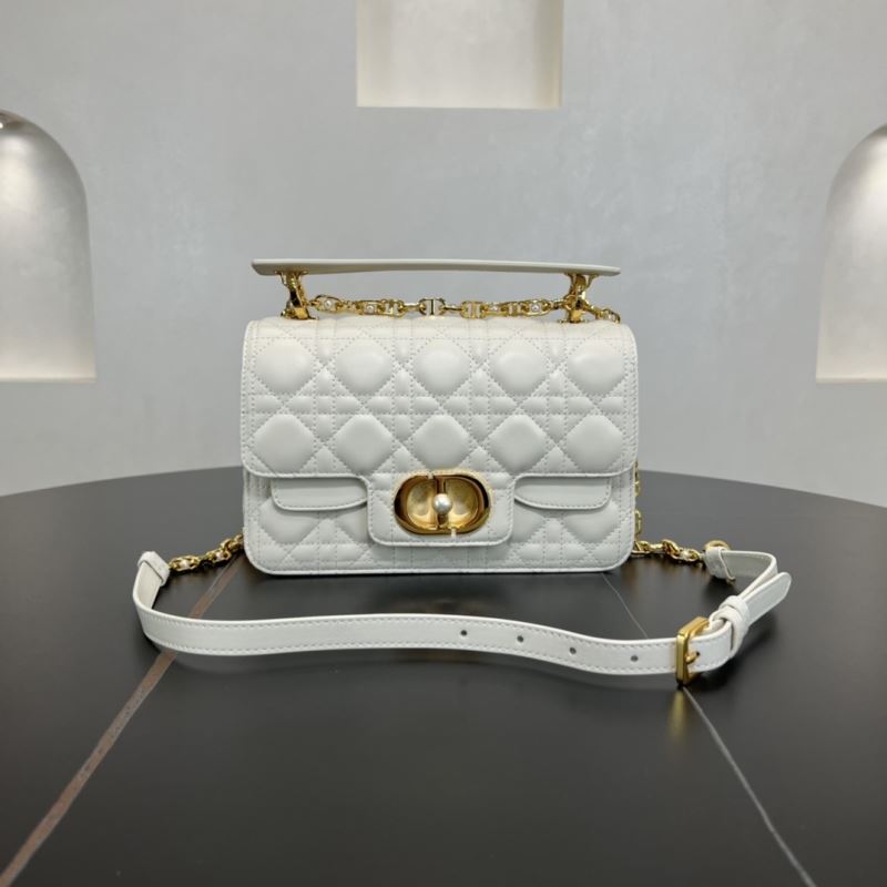 chr1st1an D10r montaigne bags